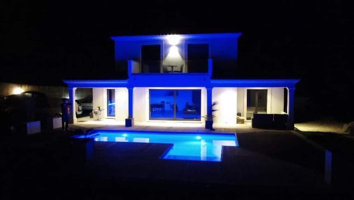 20m2 Dans Piscine Jacuzzi Privatunterkunft