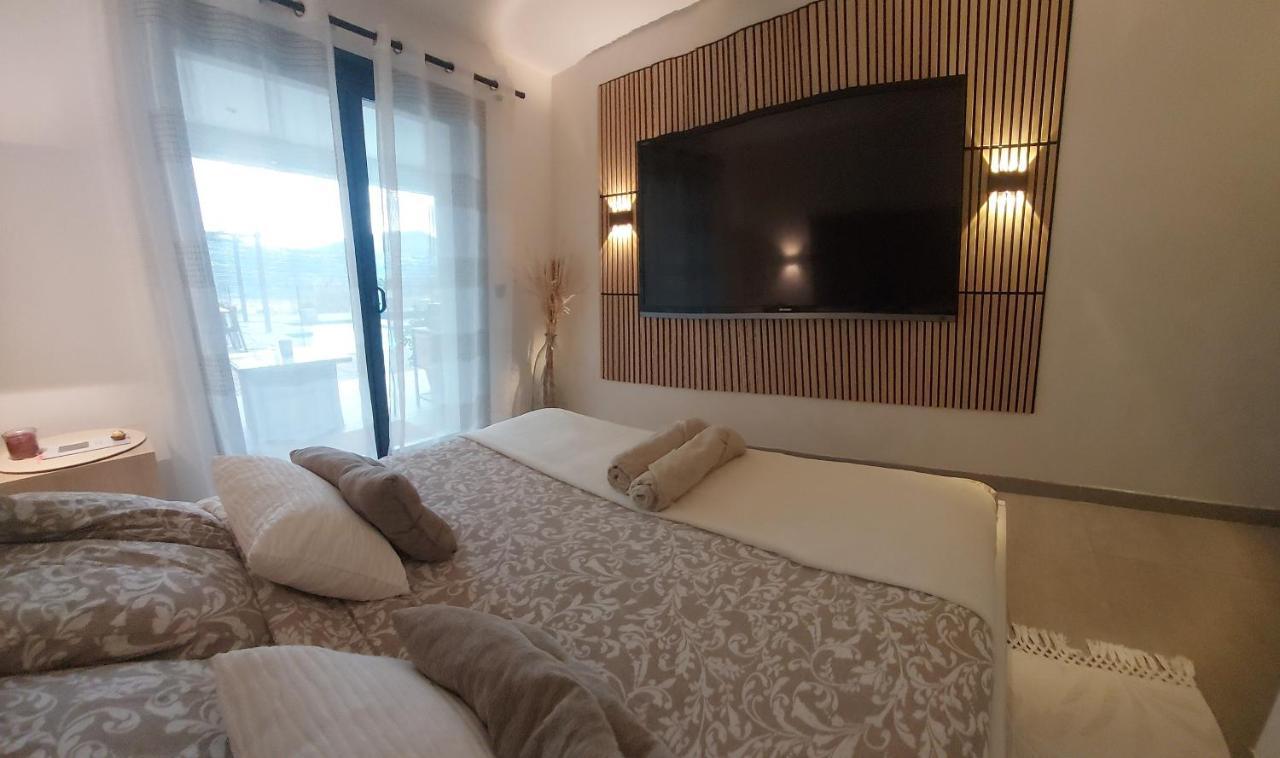 20m2 Dans Piscine Jacuzzi Privatunterkunft Gattières