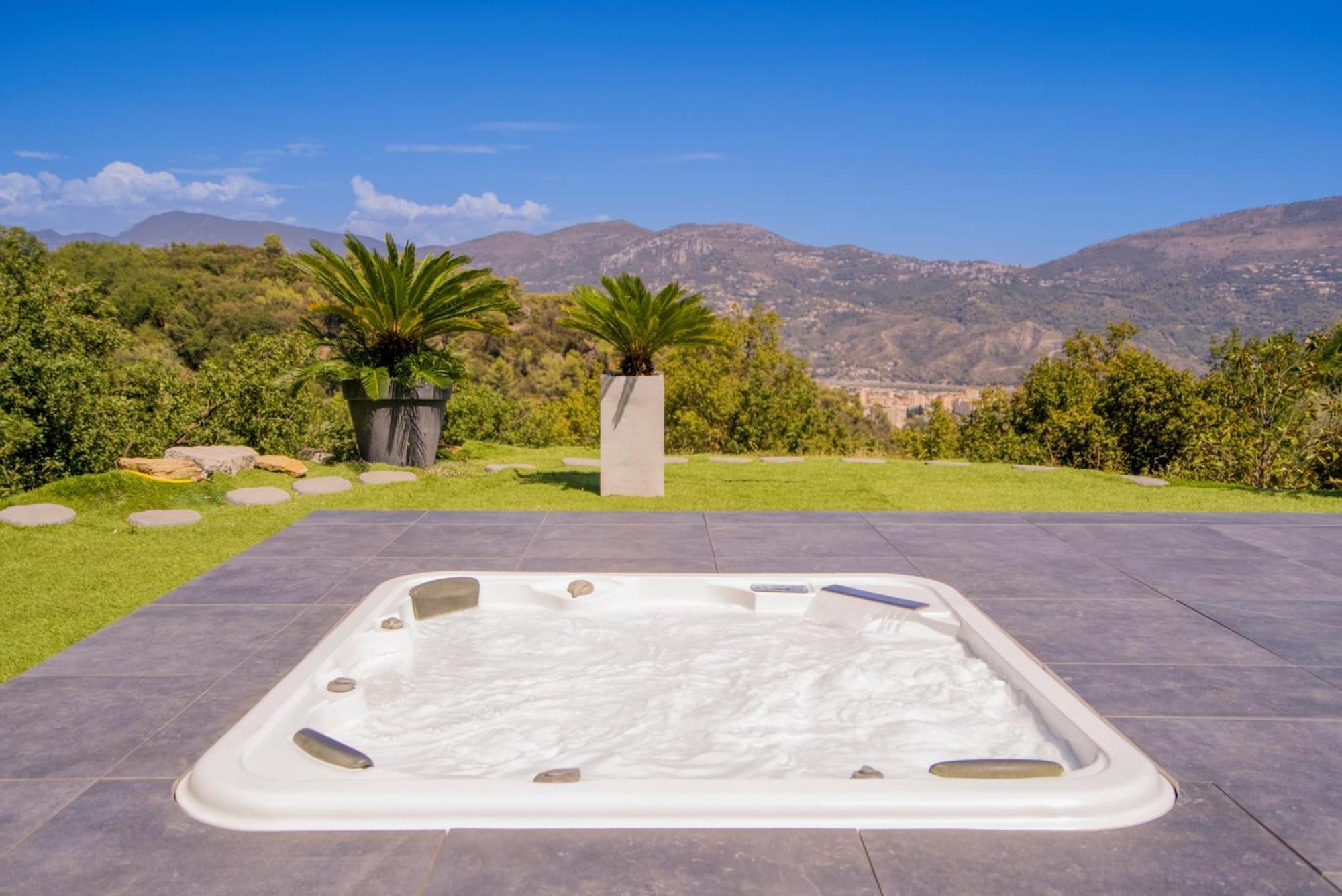 20m2 Dans Piscine Jacuzzi * Gattières